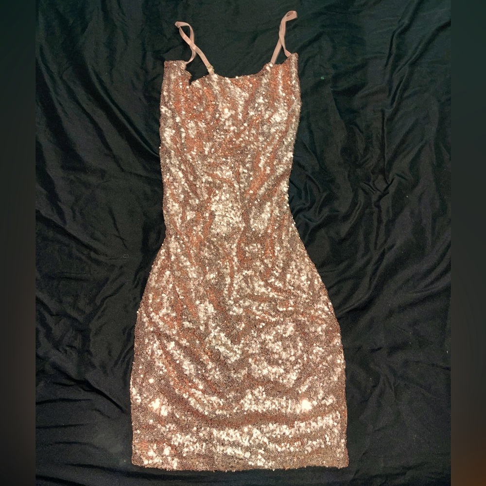 SALE
EVERYTHING $25! 
SALE ENDS 2/6/23